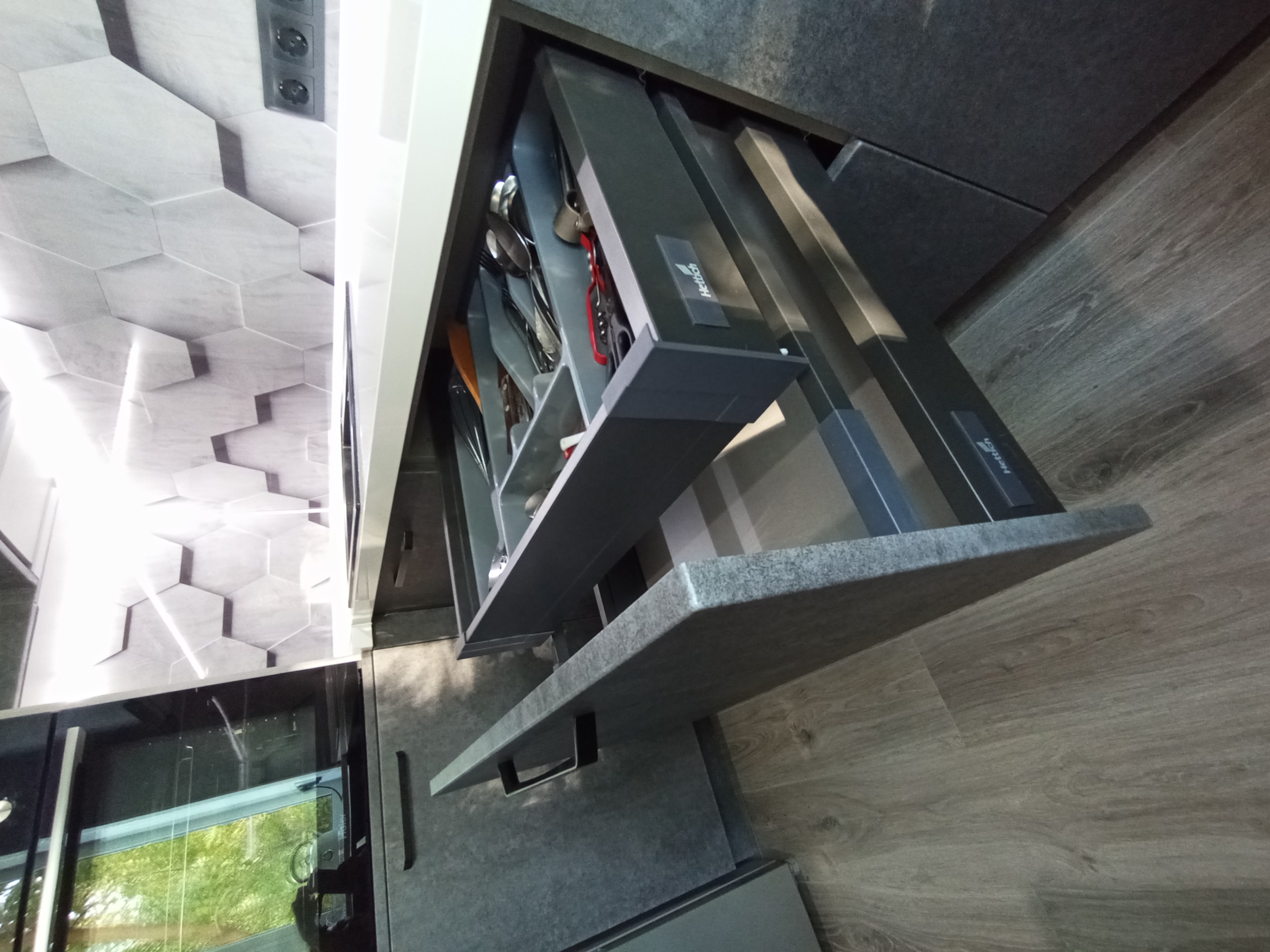 Тандембоксы на современной кухне проект Финист Терра